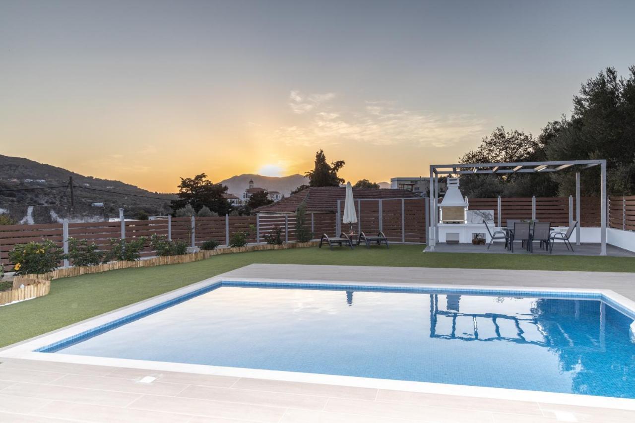 Villa Neonis Spílion Zewnętrze zdjęcie
